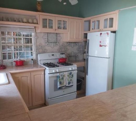 Maxwell Beach Apartments 1bed