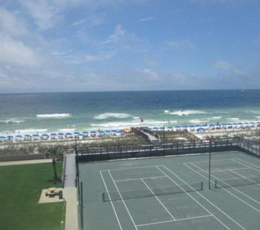 Holiday Surf & Racquet Club 517