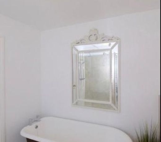 Rock Lodge basement apartment