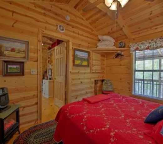Red Barn Cabin