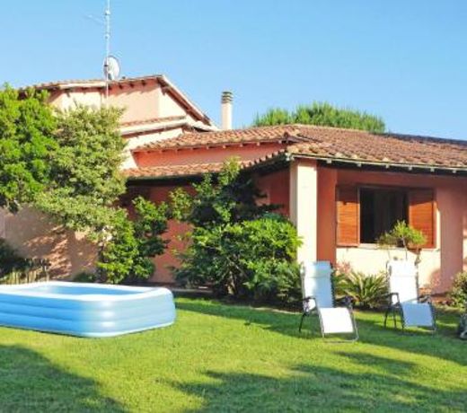 Holiday Home Villa Violina Punta Ala - ITO03033-F