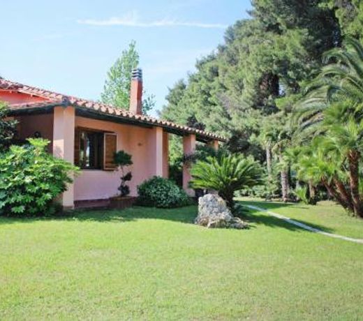 Holiday Home Villa Violina Punta Ala - ITO03033-F