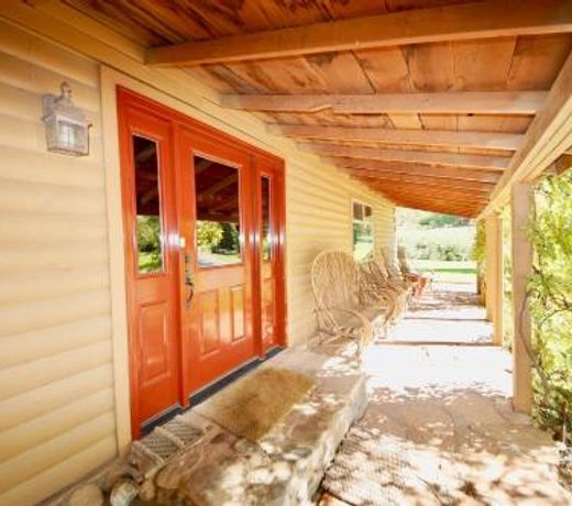 Pack Creek ~ Lodge Suite