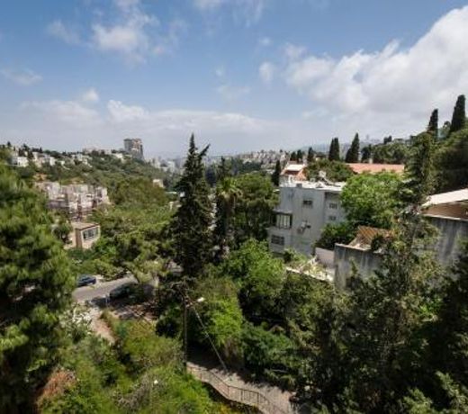 Eshkol Housing Carmel Center: Forest retreat