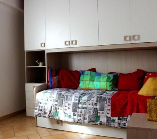Mina House