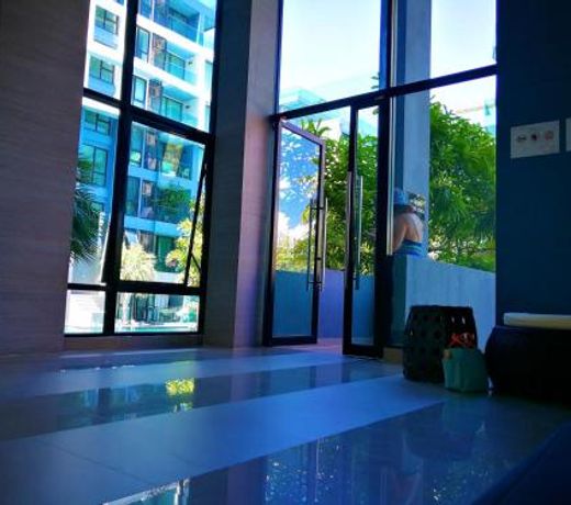 Acqua Condominium 2