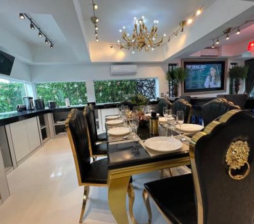ART Pool Villa Pattaya