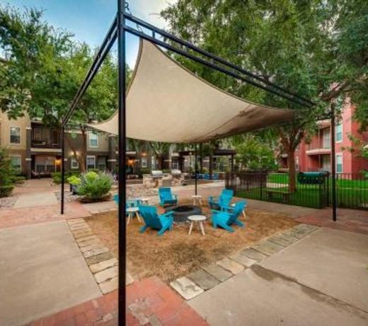 CozySuites Bold And Classy 1 BR Apartment Cityplace
