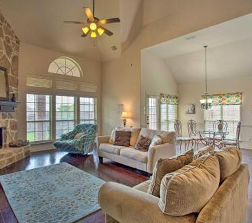 Large-Group Getaway, 7 Miles to Denton Square