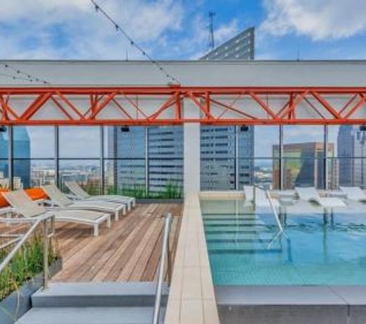 CozySuites Luxe 1BR Apartment at Elm Street