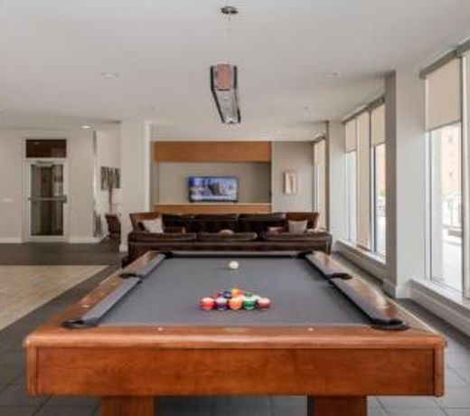 CozySuites Spacious 2BR with SKY POOL