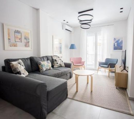 Spacious Unique Luxurious Central