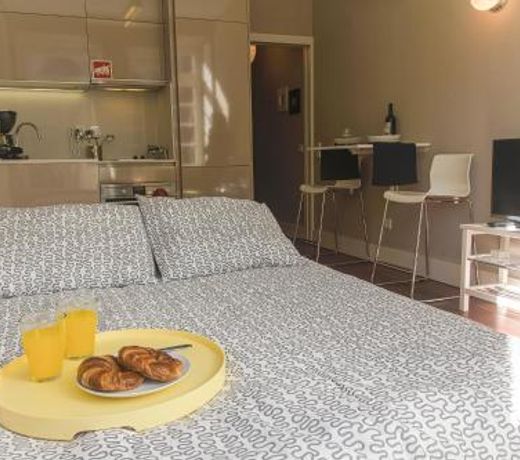 BmyGuest - Cardosas Stylish Apartment