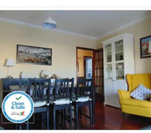 Oporto East House