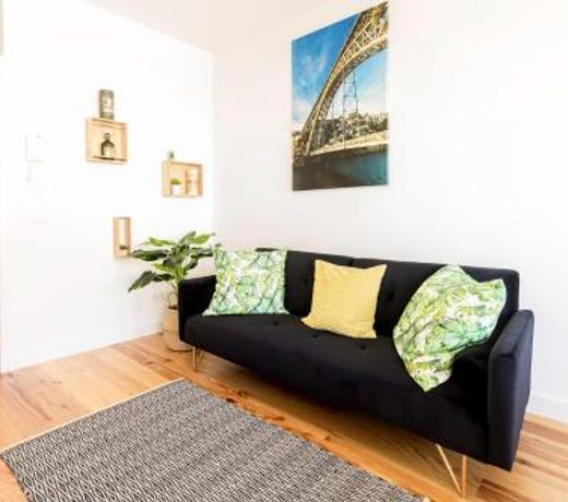 Guest H4U - Porto Batalha City Center