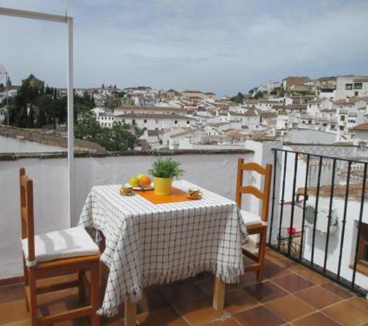 La Casita Gris