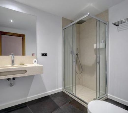 Wonderful views in luxury apartment