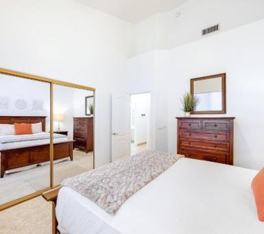 La Paloma Executive