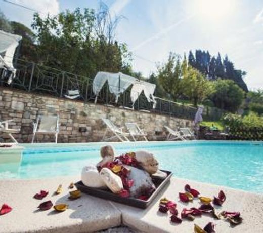 Villa Nuba, residenza del Pinturicchio con terrazza panoramica privata, camino a legna,jacuzzi