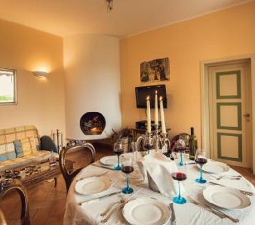 Villa Nuba, residenza del Pinturicchio con terrazza panoramica privata, camino a legna,jacuzzi