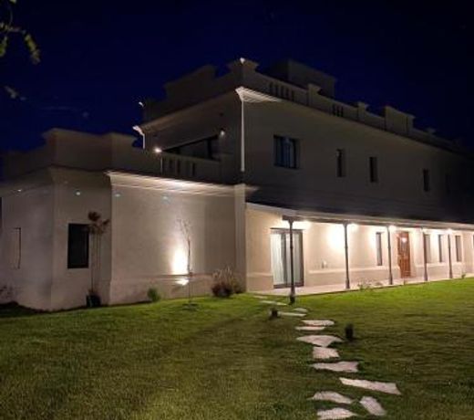 Casa Victoria, equitazione,golf,tennis vicino a Buenos Aires e allâaeroporto di Ezeiza