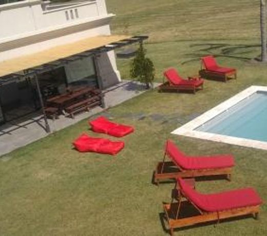 Casa Victoria, equitazione,golf,tennis vicino a Buenos Aires e allâaeroporto di Ezeiza