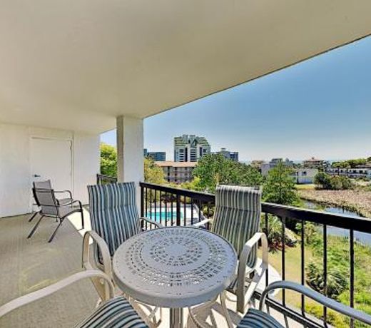 All-Suite Sea Mark Getaway - Pool & Inlet Views condo