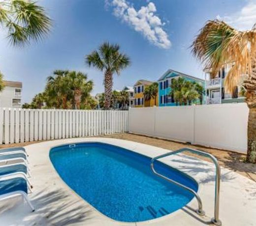 An Amazing Surfside Beach Escape