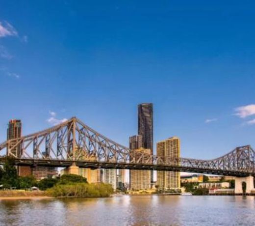 SK2 - CHARMING Skyline CBD w River Views 3 BR Private Apartment