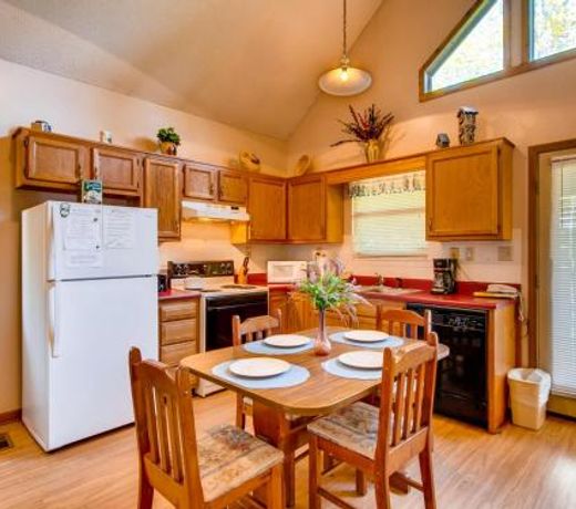 A Piece of Heaven Cabin