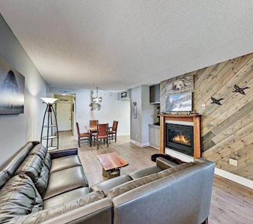 River Place Condo - Mountain & River Views, Pool condo