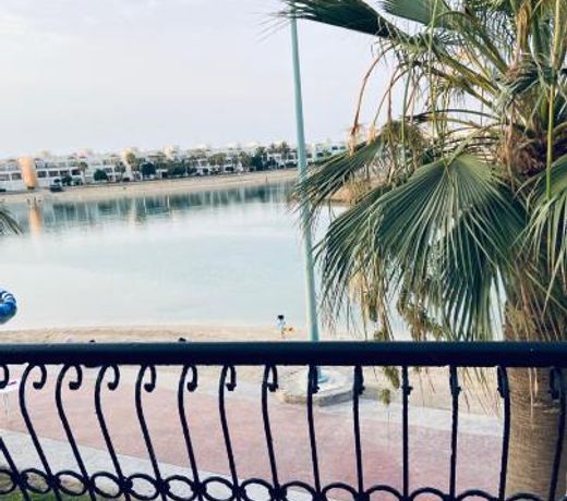 Green Wood Chalet Durrat Al Arous