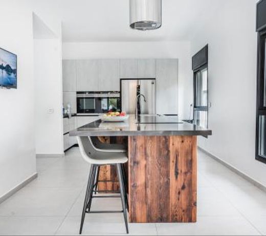 Luxury 3BR In Talbiya Area By HolyGuest