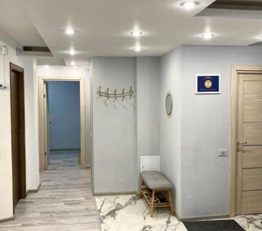 Large Apartment in Ultra-Central Location