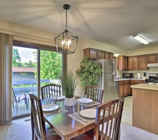 Minneapolis Home w/ Deck - 11 Mi. to Downtown