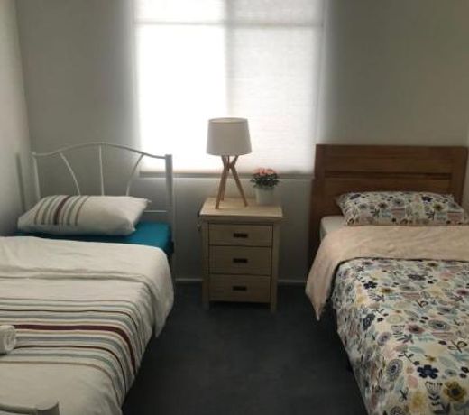 Jesson Crescent Dandenong Cozy House