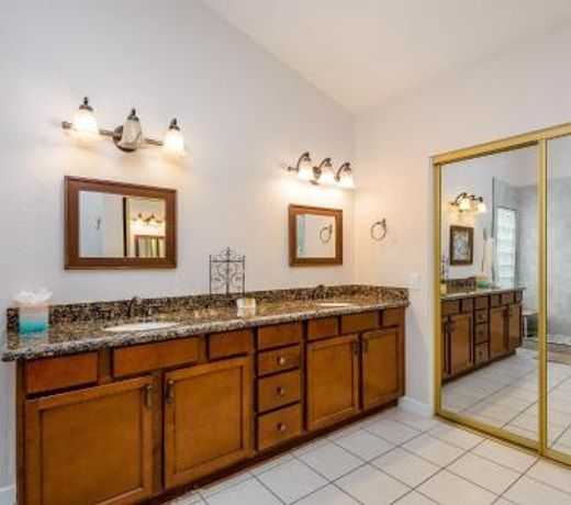 Casa Willow Home