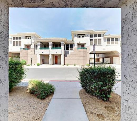 15221 Clubgate Drive Condo Unit 2104