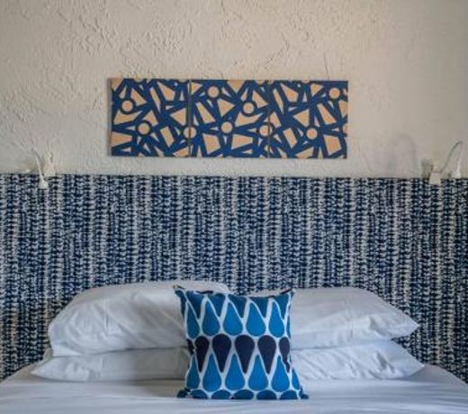 3BR with Pool in Scottsdale by WanderJaunt