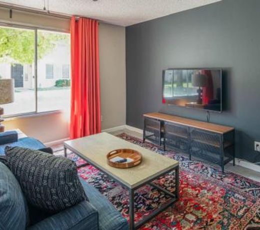Stylish 3BR Townhome in Tempe by WanderJaunt