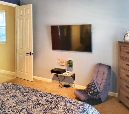 Lux Gilbert Home w/Pvt Heated Pool+Putting Green!