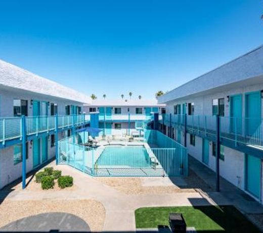 WanderJaunt - Camelback East Apts