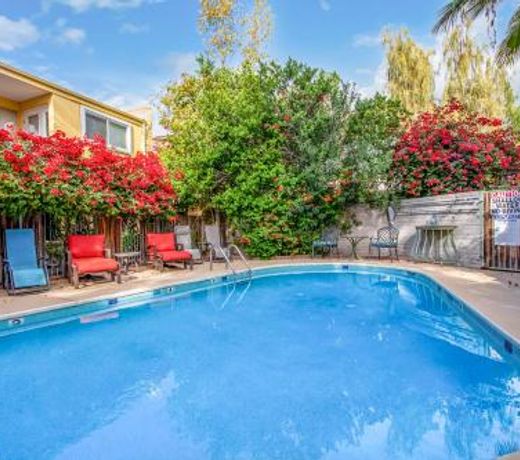 Desert Rose Villas - Exquisite Three Bedroom Villa in the Heart of Scottsdale