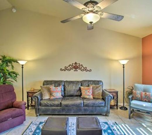 Beautiful Mesa Townhome Near Scottsdale and Tempe!