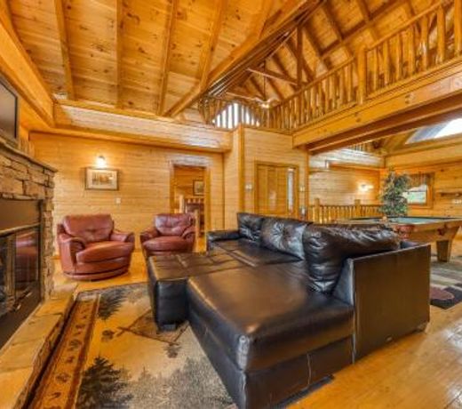 Mountain Theatre Lodge