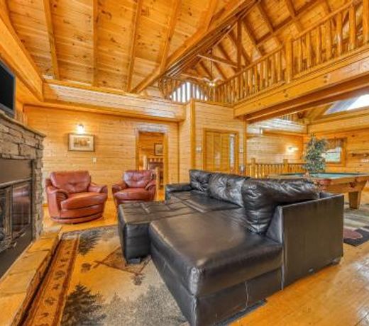 Mountain Theatre Lodge