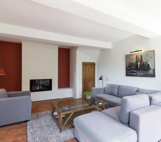 Stylish Villa with Swimming Pool in Grasse