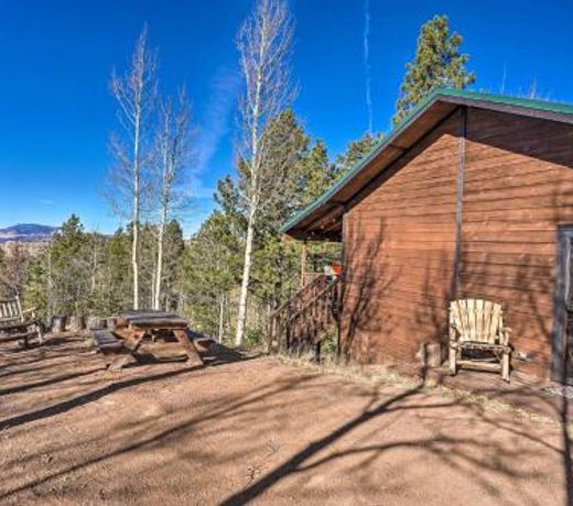 Mountain Paradise with Grill, WiFi and Stunning Views!