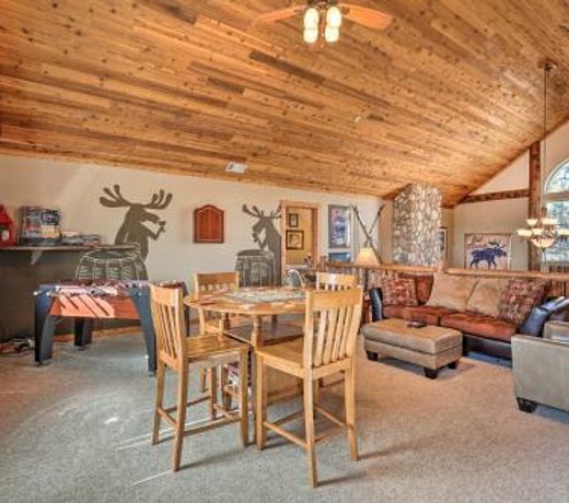 Amenity-Packed Cabin with Game Room and Mtn Views