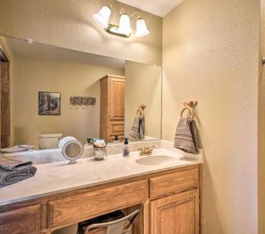 Amenity-Packed Cabin with Game Room and Mtn Views